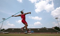 开云平台-雷霆击溃森林狼，布伦森在英超争冠接管比赛，跨界竞技的胜利哲学