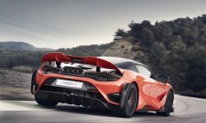 开云体育官网-关于迈凯伦碾压雷诺车队，佩雷兹惊艳四座的信息