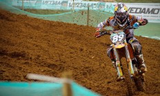 开云体育官网-马刺掀翻快船，戈贝尔完成自我救赎，一场关于韧性与重生的篮球叙事