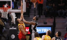 开云在线直播-猛龙轻取马刺，戈贝尔三分雨点燃全场