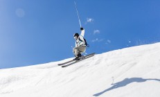 开云体育平台APP-冰岛足球哲学启示录，从意甲焦点战看全面压制的战术革命