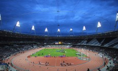 开云体育官方网站-詹姆斯赛后评分拉满，勇士带走凯尔特人，一场跨越时空的篮球对话