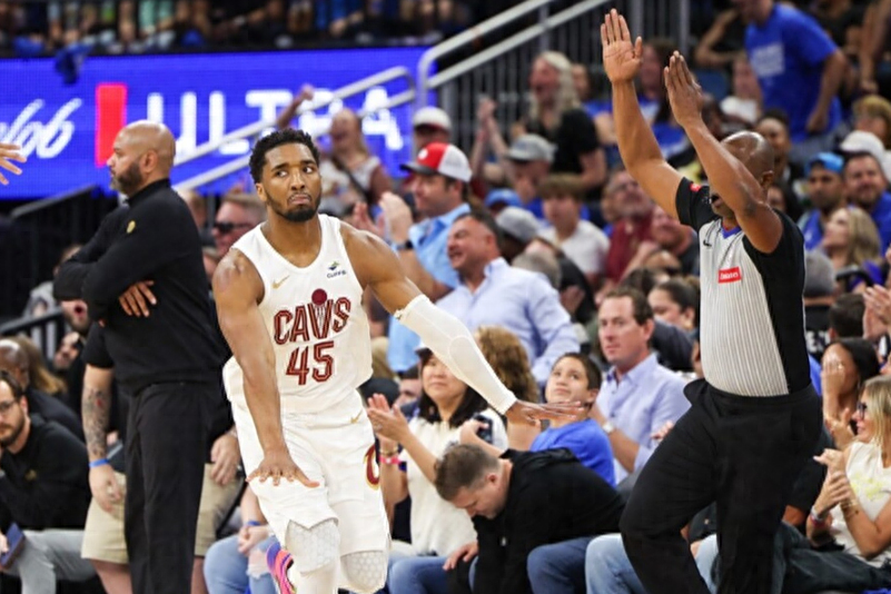 双方交战，胜负悬念引人期待的简单介绍