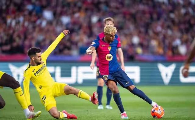 关于巴萨将面对危险的塞维利亚，必须全力以赴拿下比赛的信息