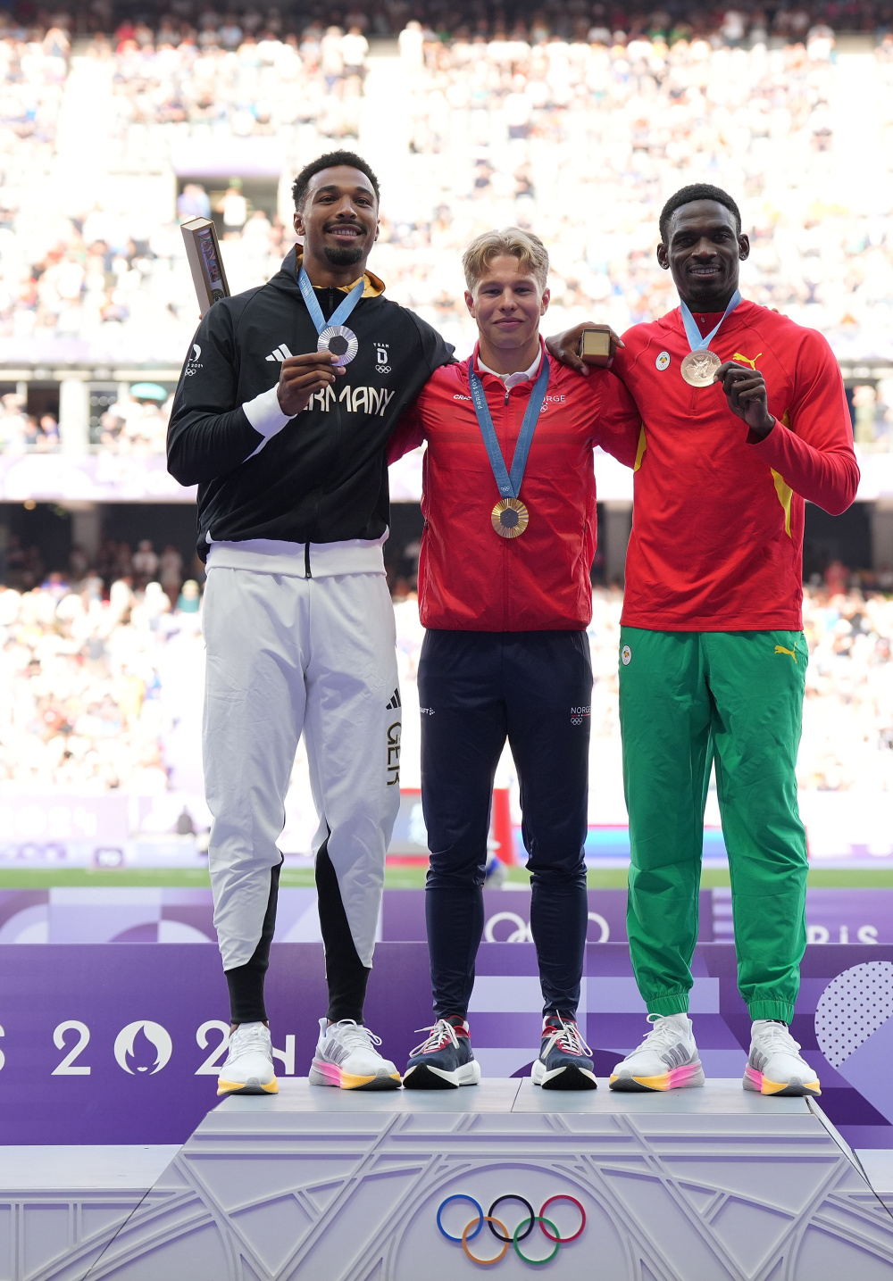 包含奥地利运动员表现抢眼夺得金牌的词条 包含奥地利运动员表现抢眼夺得金牌的词条