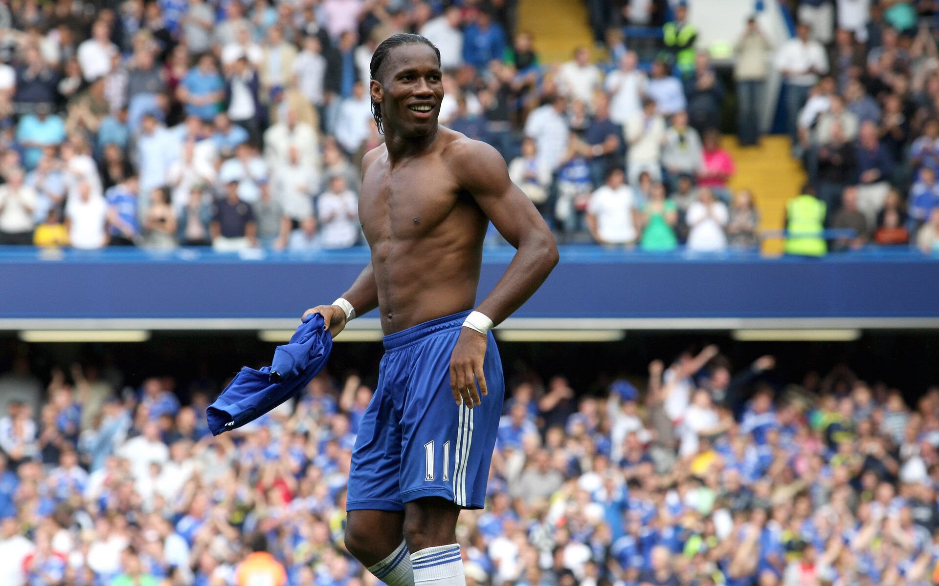 深圳队血拼雄鹿,福克斯成为关键先生