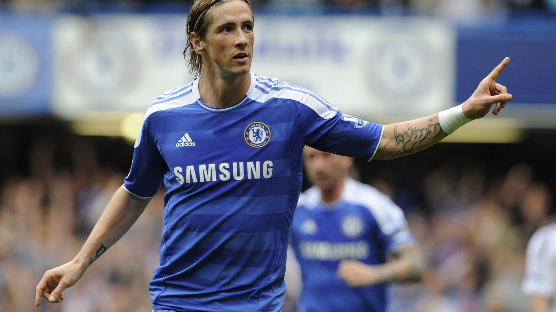 铁血马竞欧战扬威，姆巴佩独舞定乾坤—双线奏凯演绎现代足球的战术与天赋